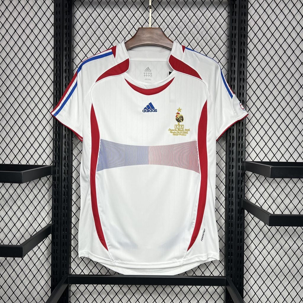 2006/07 Retro France Away